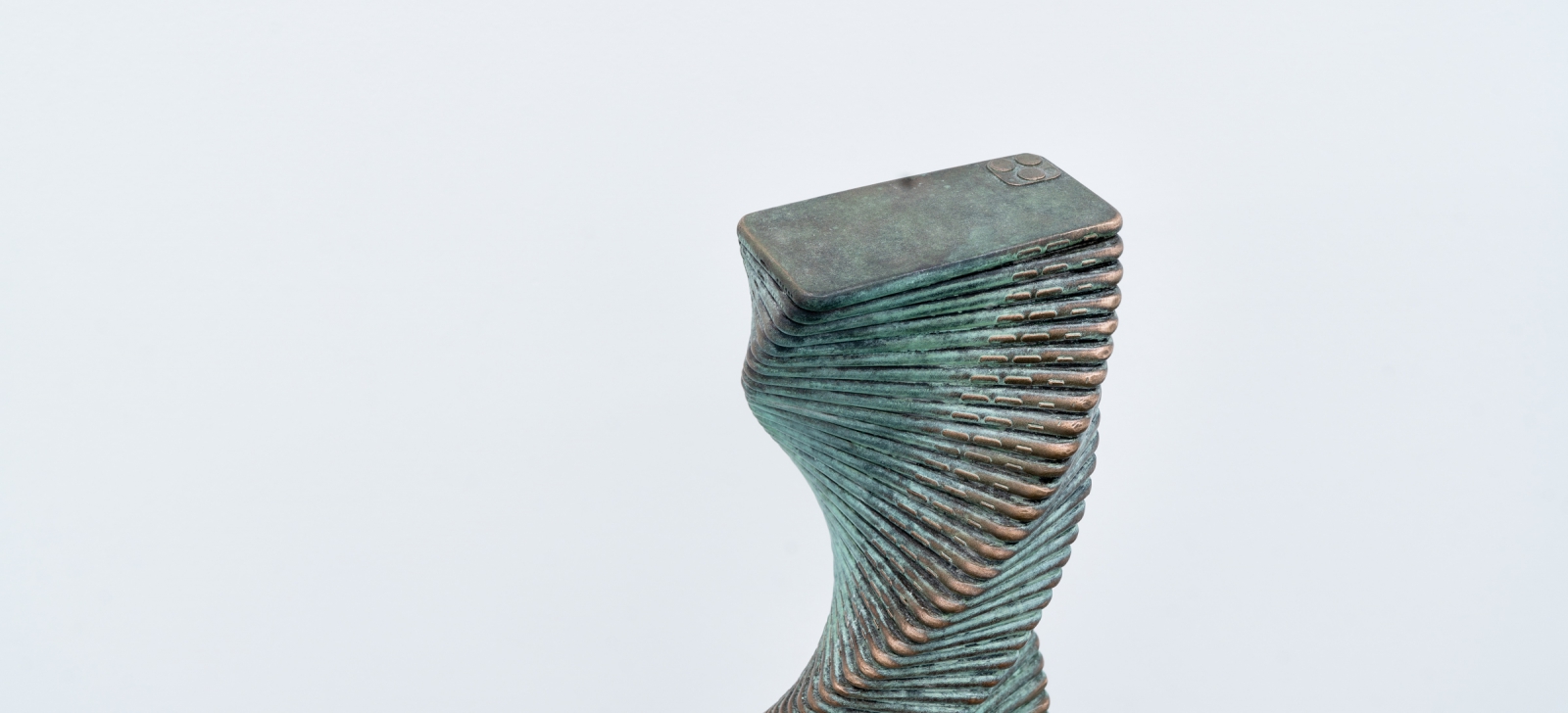 Alicja Kwade - 3D Wood three dimensional thinking